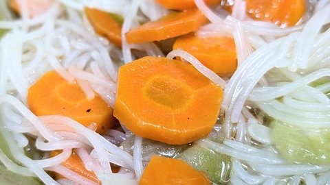 Jangan Salah! Makan Wortel Tak Bisa Menyembuhkan Mata Minus