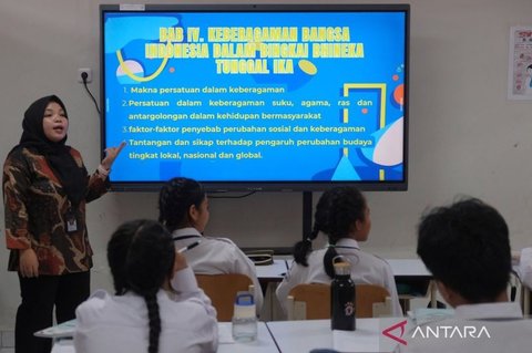Revitalisasi Pendidikan Indonesia Timur: Kemendikdasmen Perkuat Akses dan Kualitas di Hari Pendidikan