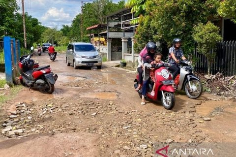 Bupati Kubu Raya Sujiwo Prioritaskan Perbaikan Jalan Batas Kota pada 2026