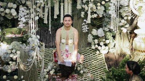 {{caption}}