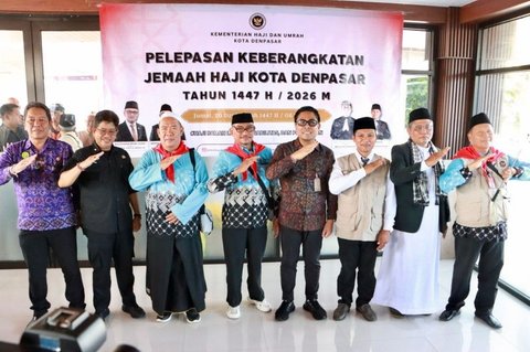 Wakil Wali Kota Denpasar Lepas 261 Calhaj, Ingatkan Pentingnya Jaga Kesehatan
