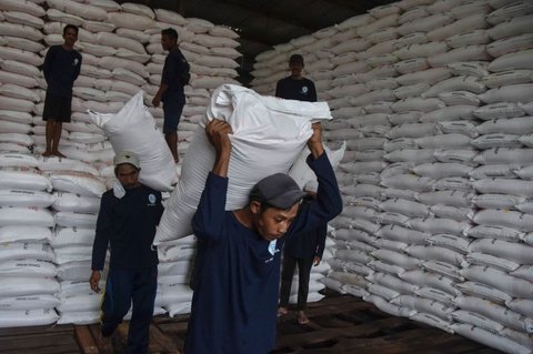 Pupuk Kujang Pastikan Stok Pupuk Indramayu Aman untuk Petani Musim Tanam Ini