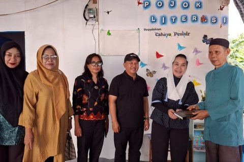 Peningkatan Literasi Anak Palu Melalui Perpustakaan dan TPQ Pesisir