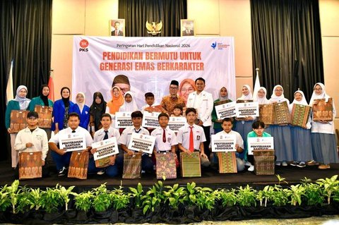 PKS Tegaskan Komitmen Dorong Pendidikan Bermutu untuk Generasi Emas