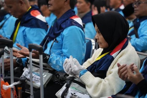 Calon Haji Kabupaten Bandung Kloter 24 KJT Bertolak ke Jeddah via Kertajati