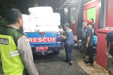 Pemkot Semarang Salurkan Bantuan Banjir, Warga Ngaliyan dan Tugu Terima Kebutuhan Dasar
