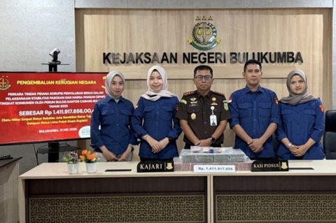 Kejari Bulukumba Terima Rp1,41 Miliar dari Kasus Korupsi Beras Bulukumba, Mantan Pimpinan Bulog Terbukti Bersalah