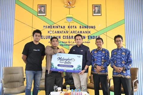 {{caption}}