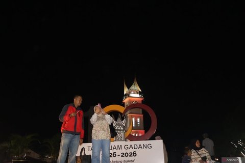 {{caption}}