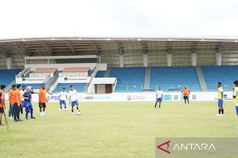 PSSI KNVB Latih Sepak Bola Papua: Tingkatkan Kualitas Pelatih dan Talenta Muda di Mimika