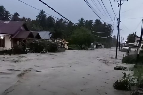 BPBD Sulteng Catat 25 Rumah Terdampak Banjir Betalemba Poso Akibat Tanggul Roboh