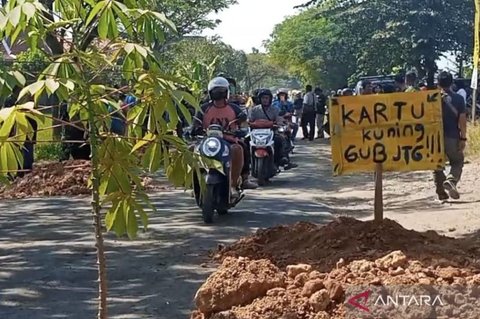 Pemprov Jateng Usulkan Tiga Ruas Jalan di Blora Dapat Dana Inpres Jalan Daerah, Warga Gelar Protes