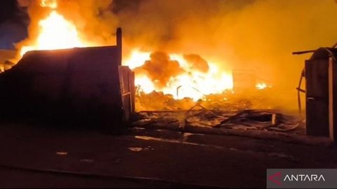 Kebakaran di Gandamekar Bekasi Sulit Dipadamkan, Ini Faktor Penyebabnya