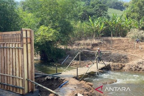 Kodim Kudus Perkuat Akses Pendidikan dan Ekonomi dengan Pembangunan Jembatan