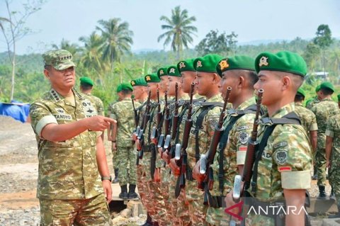Wakil Panglima TNI Jenderal Tandyo Budi Revita Tinjau Pembangunan Yonif TP 842 di Pandeglang
