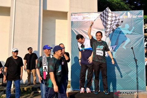 UAI Run for Charity: Ajak Masyarakat Hidup Sehat Sambil Beramal Bangun Rumah Quran