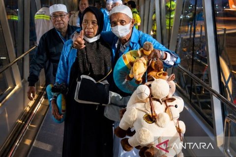 Pemulangan Jamaah Haji Debarkasi Banjarmasin Berlanjut, 1.075 Jemaah Telah Tiba di Tanah Air