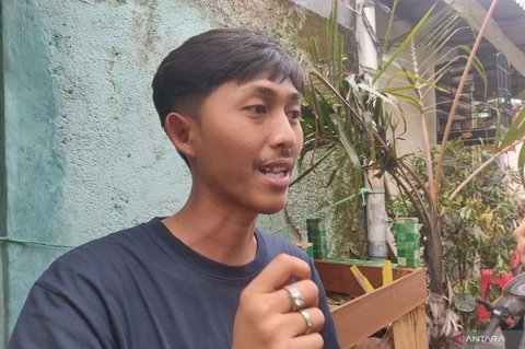 {{caption}}