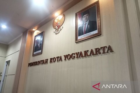 {{caption}}