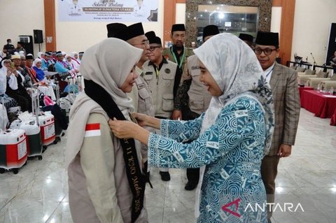 {{caption}}