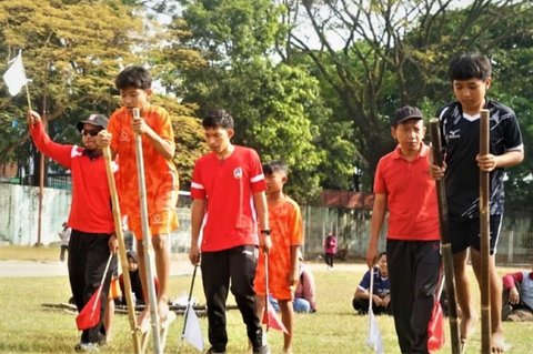 Wabup Ajak Anak-anak Lestarikan Budaya Lewat Lomba Egrang Magetan di Festival Bambu 2026