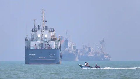 Trump Sebut Selat Hormuz Dibuka Sepenuhnya pada 19 Juni 2026, Iran Tetap Waspada