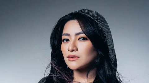 Intip Ruang Makan Nathalie Holscher, Nyaman dan Bikin Betah Kumpul Keluarga