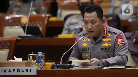 Kapolri Buka Suara Soal Roy Suryo dan dr Tifa Tak Ditahan