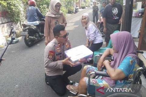 {{caption}}