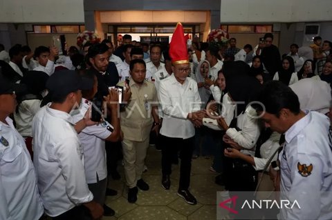 Menko Pangan Targetkan 40.000 Koperasi Desa Merah Putih (KDMP) Beroperasi Oktober 2026