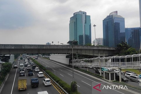 Prakiraan Cuaca Jakarta Minggu, 5 Juli: BMKG Sebut Sebagian Wilayah Cerah Pagi, Hujan Ringan Malam