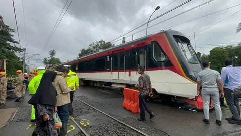 KA Bandara Tertemper Motor, Perjalanan KRL Sempat Terganggu