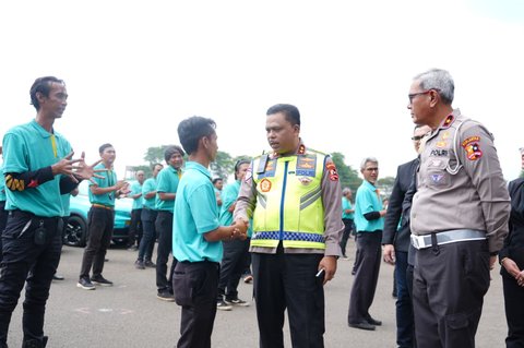 {{caption}}