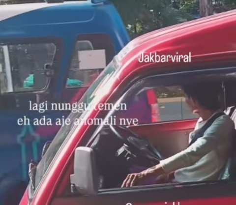 {{caption}}