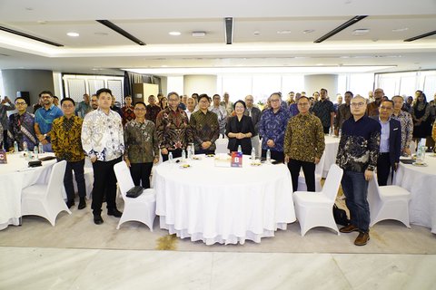 Jajaran manajemen Telkom bersama perwakilan Komdigi, BUMN strategis, pelanggan enterprise, dan global technology partners berkolaborasi merumuskan blueprint cloud, AI, dan keamanan siber sebagai fondasi kedaulatan digital Indonesia pada Forum Kedaulatan Digital Nasional di Telkom Landmark Tower, Jakarta, Rabu (3/6/2026).