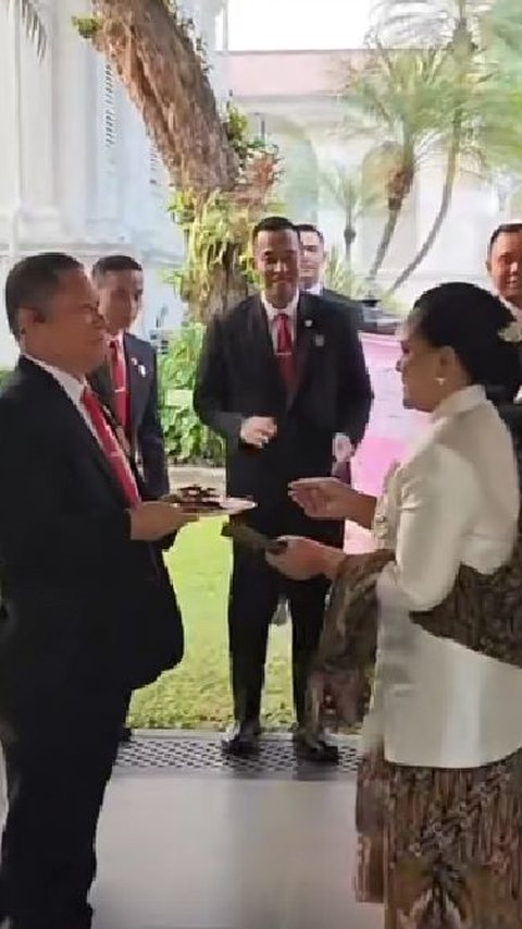 Iriana Jokowi Ulang Tahun, Paspampres Berikan Surprise!