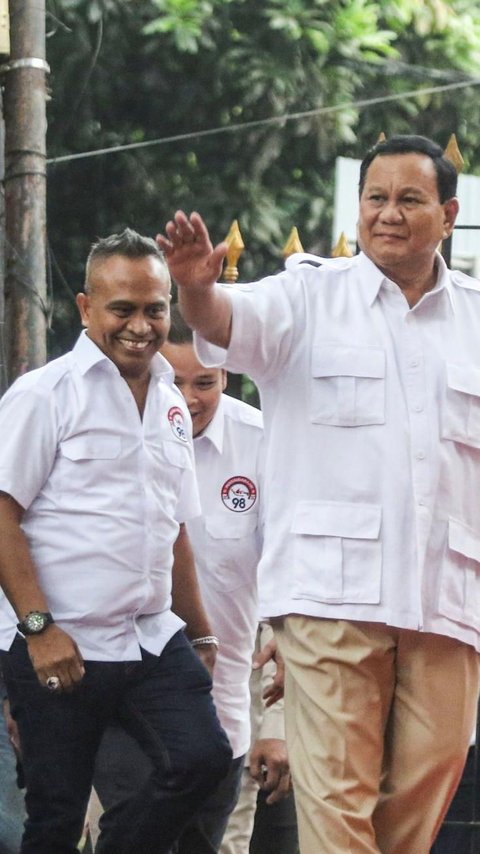 FOTO: Senyum Prabowo Subianto Mendapat Dukungan Aktivis 98 dan Kabar Mengejutkan Terkait Pasangan Capres 2024