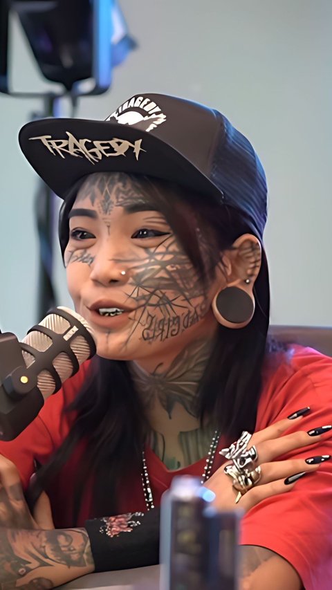 Kabar Terbaru Wanita Punk Indonesia Mondy Tatto usai Dilaporkan Ustaz Malaysia ke Polisi