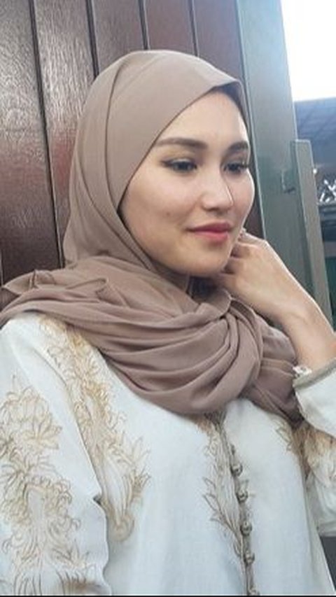 Ini Beberapa Alasan Ayu Ting Ting Tetap Tinggal di Rumah Gang Sempit