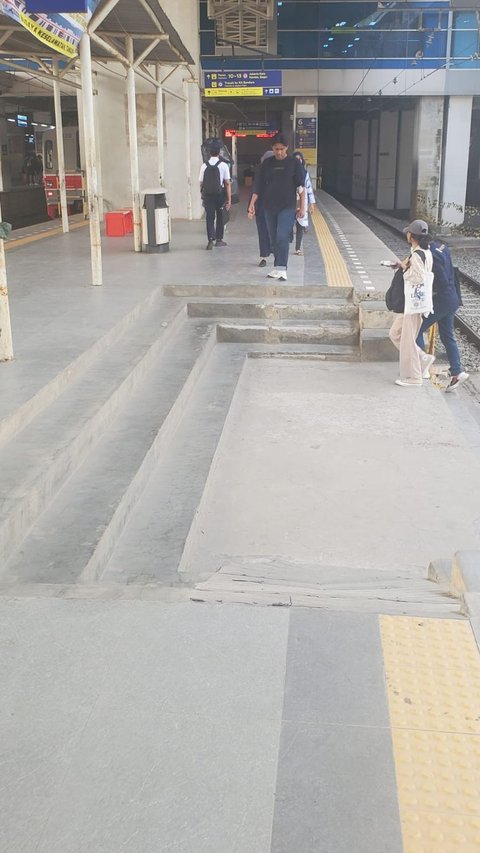 Masuki Pembangunan Tahap Akhir, Jalur Arus Penumpang di Stasiun Manggarai Diubah