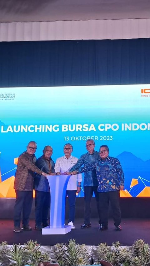 Bursa CPO Resmi Diluncurkan, Harga Kelapa Sawit Indonesia Tak Lagi Diatur Asing