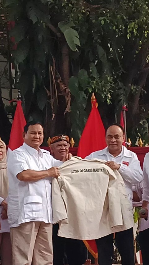 Projo Angkat Prabowo Jadi Anggota Kehormatan