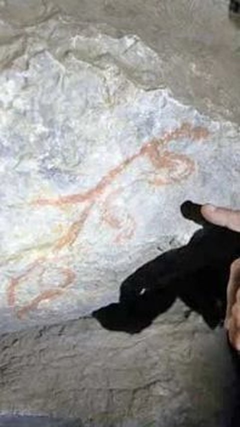 Hieroglif Misterius Berusia 3.500 Tahun Ini Ungkap Adanya Terowongan yang Menuju Sebuah Gunung