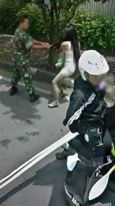 12 Momen Ngeselin Tapi Kocak yang Terekam Google Street View, Sungguh Realita Kehidupan