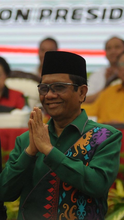 Wawancara Khusus Mahfud MD: Biaya Cawapres dan Peran Jokowi