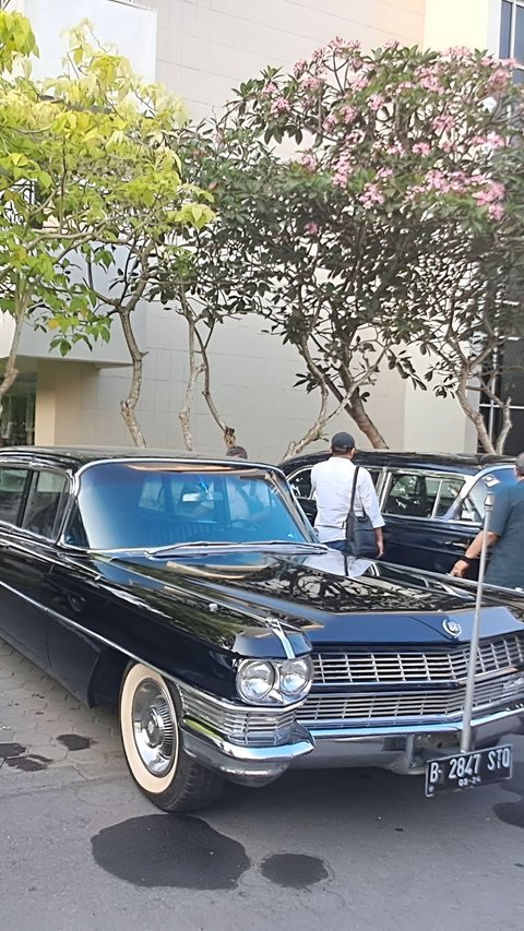 Inilah Cadillac Fleetwood 75 Limosin, Mobil Dinas Terakhir Soekarno yang Digunakan Ganjar-Mahfud Daftar ke KPU