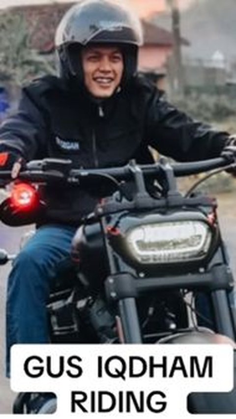 Gaya Gus Iqdam Riding Naik Moge Harley-Davidson di Malang