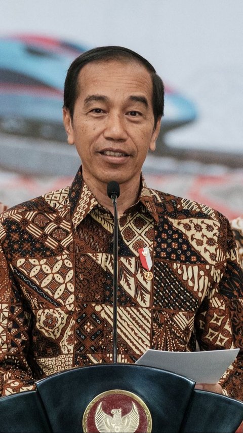 Kata Jokowi soal Pramugari Kereta Cepat Whoosh Harus Bisa Bahasa China