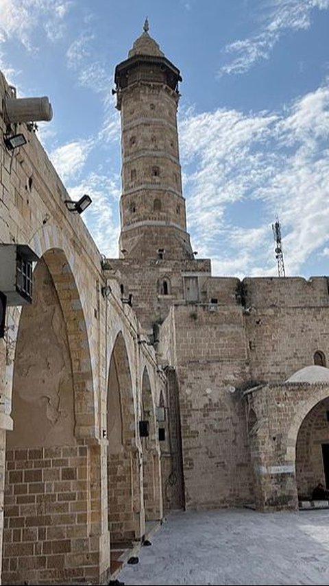 Israel Bom Masjid Tertua dan Terbesar di Gaza, Dibangun Pada Abad Ketujuh