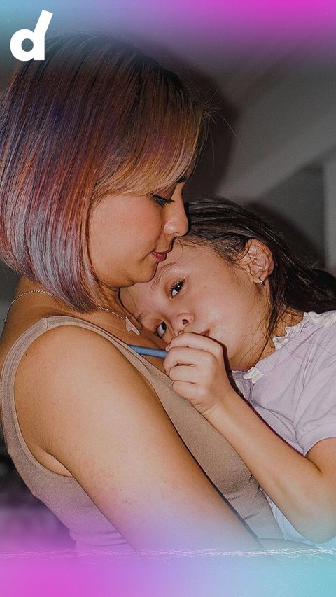 Touching Moment of Joanna Alexandra Being Called 'Mom' by Her Daughter who Suffers from a Rare Disease